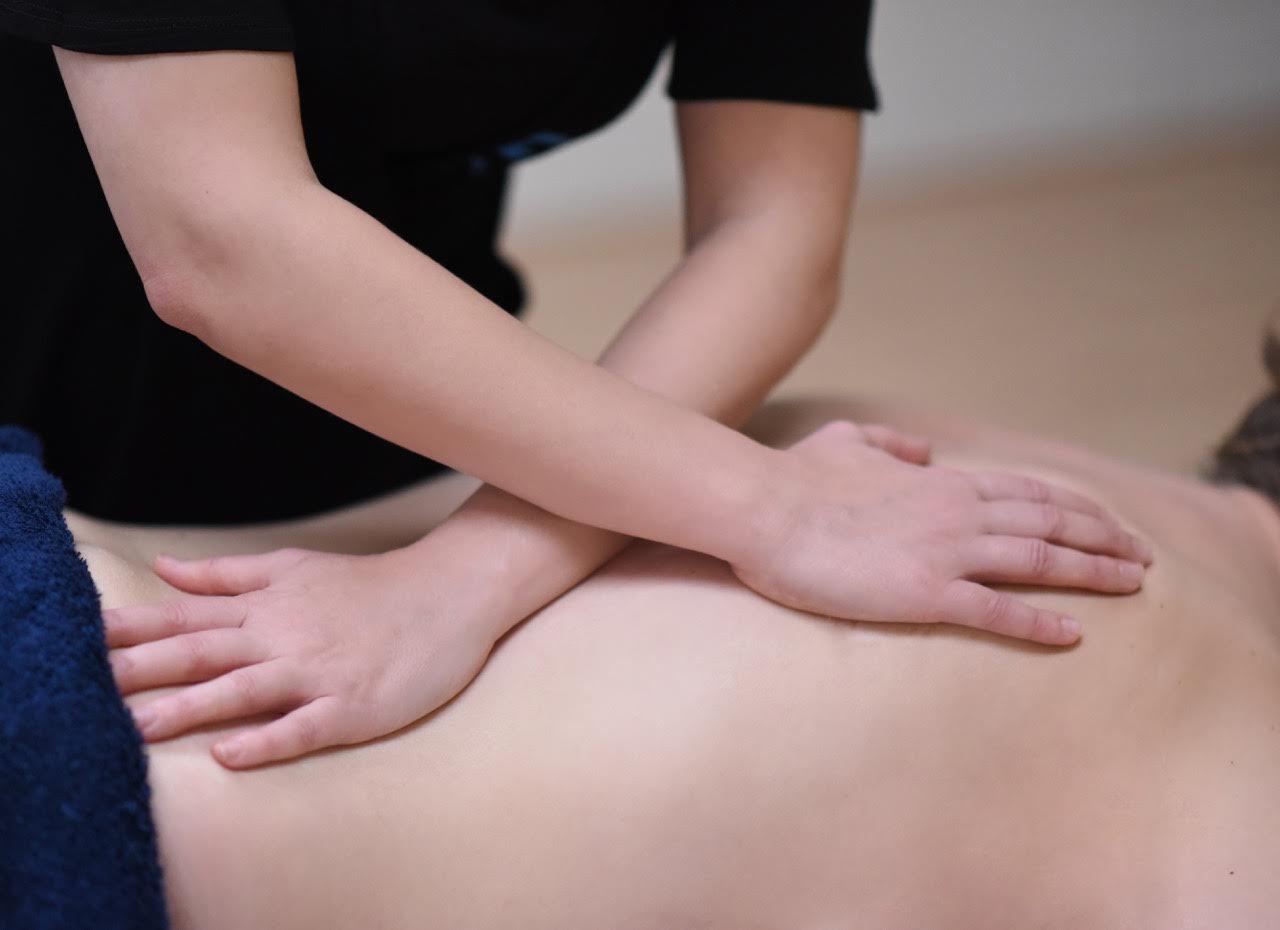 back-pain-massage-therapy-warrington